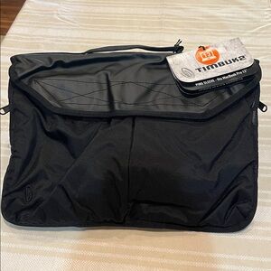 NWT Timbuk2 Ping Sleeve—Fits MacBook Pro 13”
